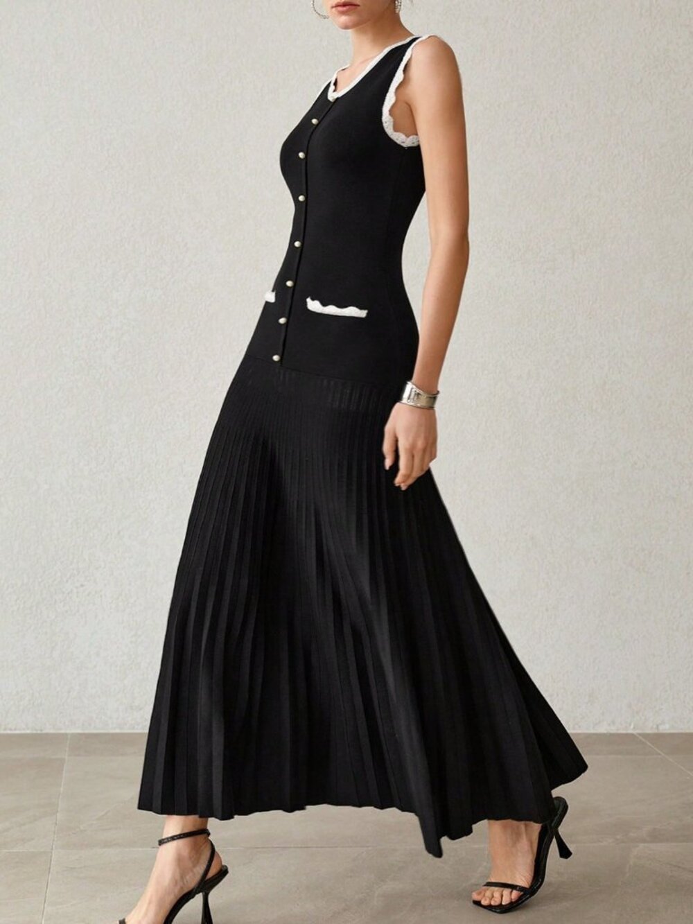 Black Elegant Women's Contrast Trim Pleated Hem Sweater Dress - Picture 4 of 7
